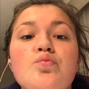 Meet your Posher, Anna-frances